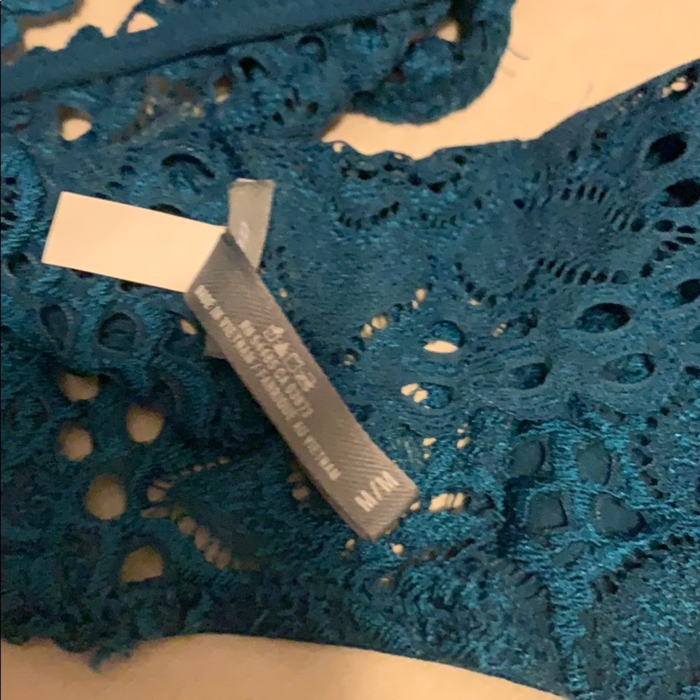 Bralette - Picture 2 of 2